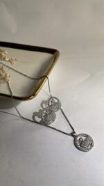 Aurora swan necklace set - Image 3